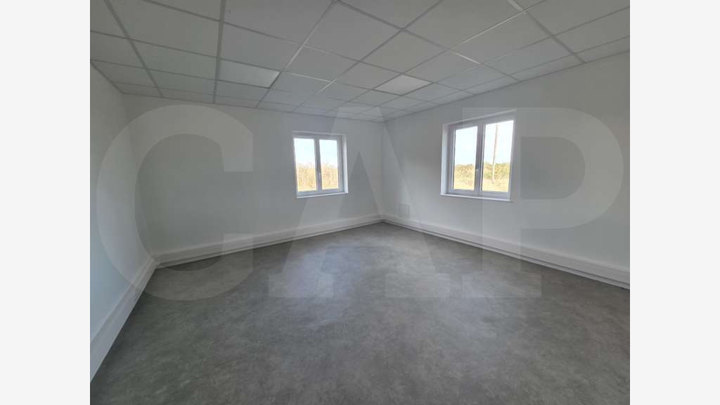 À VENDRE – LOCAL D’ACTIVITÉ À PLERNEUF AVEC VISIBI