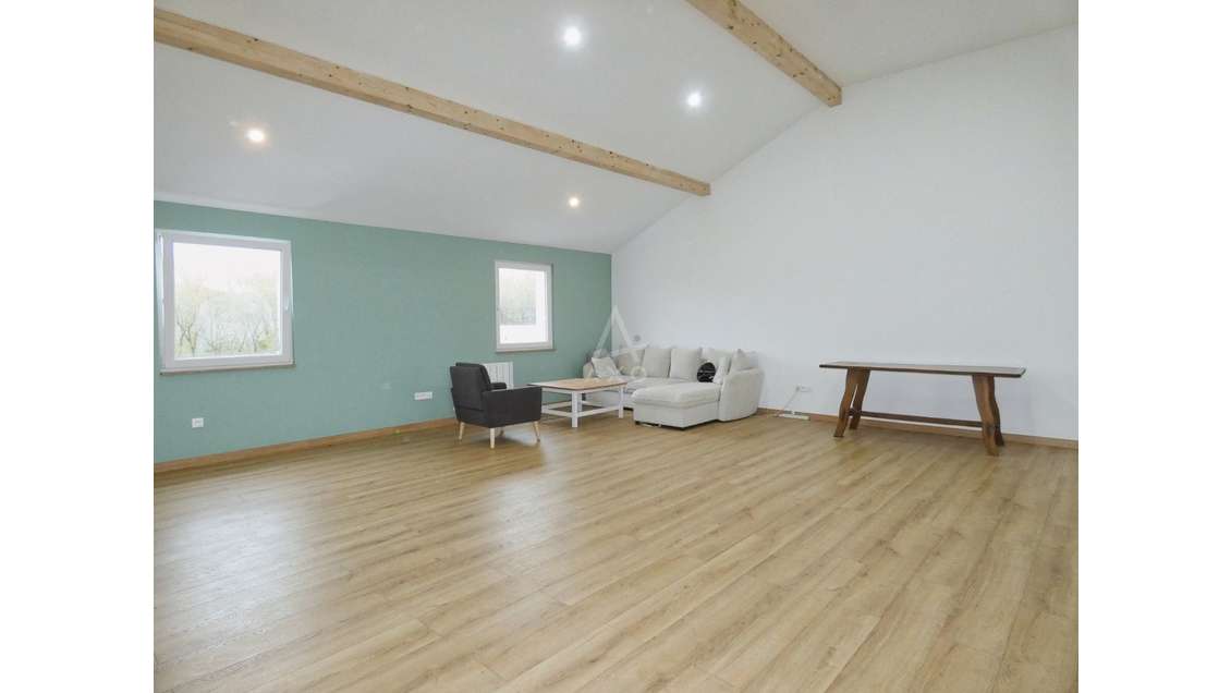 A vendre local 165m² parc Euromoselle à Plesnois