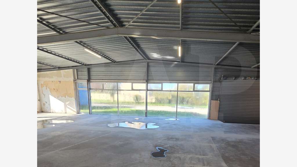 A vendre local d'activité à Pleudihen-sur-Rance