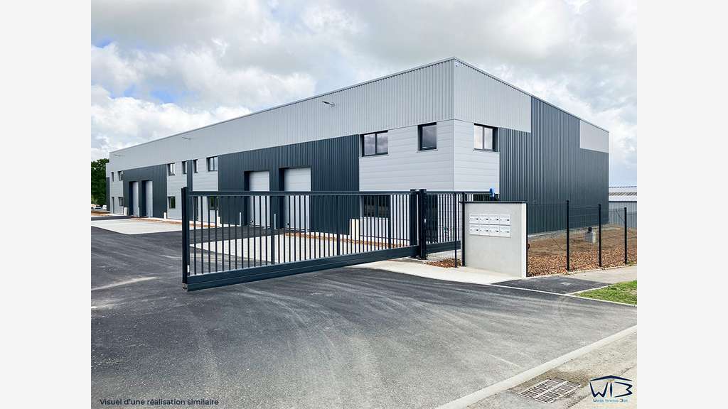 Local professionnel neuf 453 m² – ZA Ploërmel