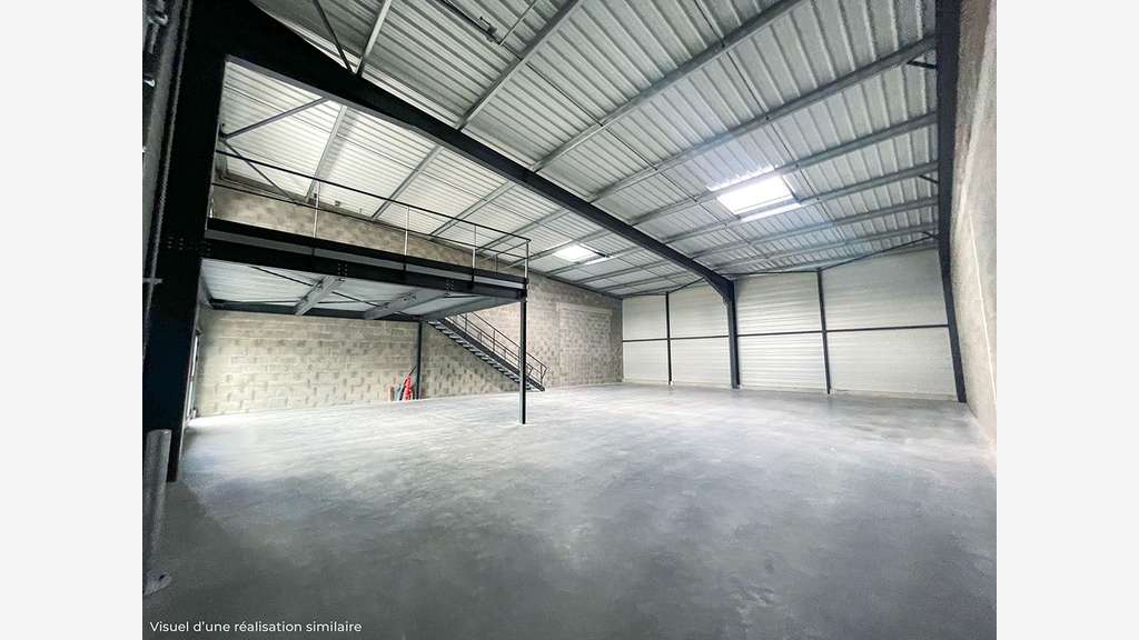 Local neuf avec mezzanine 165 m² – ZA Ploërmel