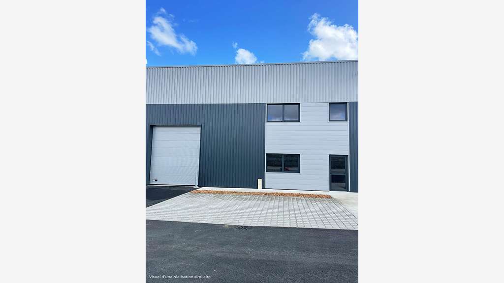 Local professionnel neuf 137 m² – ZA Ploërmel