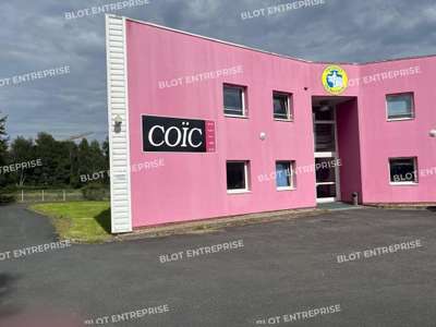 A vendre locaux 1211m² zone de Penhoat à Plomelin