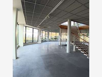 A vendre Local d'activité Plougoumelen 1800 m2