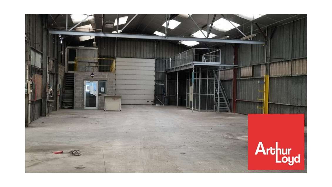 Local d'activité 772m² à vendre à Poitiers