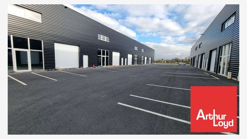 Cellules d'activité à vendre rocade ouest Poitiers