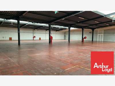 Entrepôts logistique 1458m² à vendre à Poitiers
