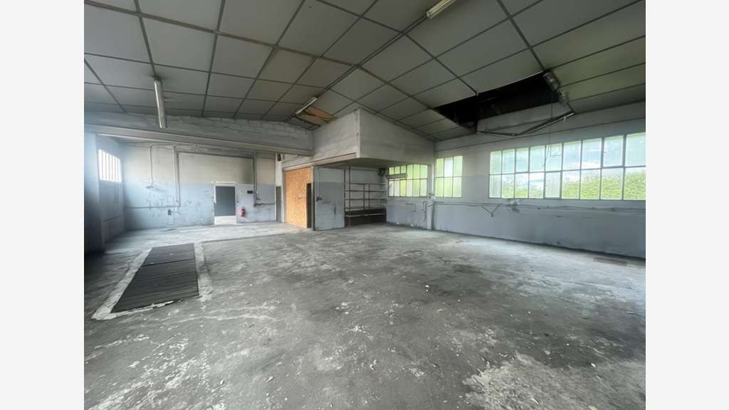 Local d'activité de 310 m2 au coeur de Poitiers,