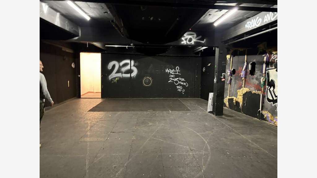 Local professionnel de 615m² à vendre à Poitiers