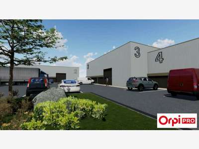 A vendre local d'activité de 389m² à Pommeret RN12