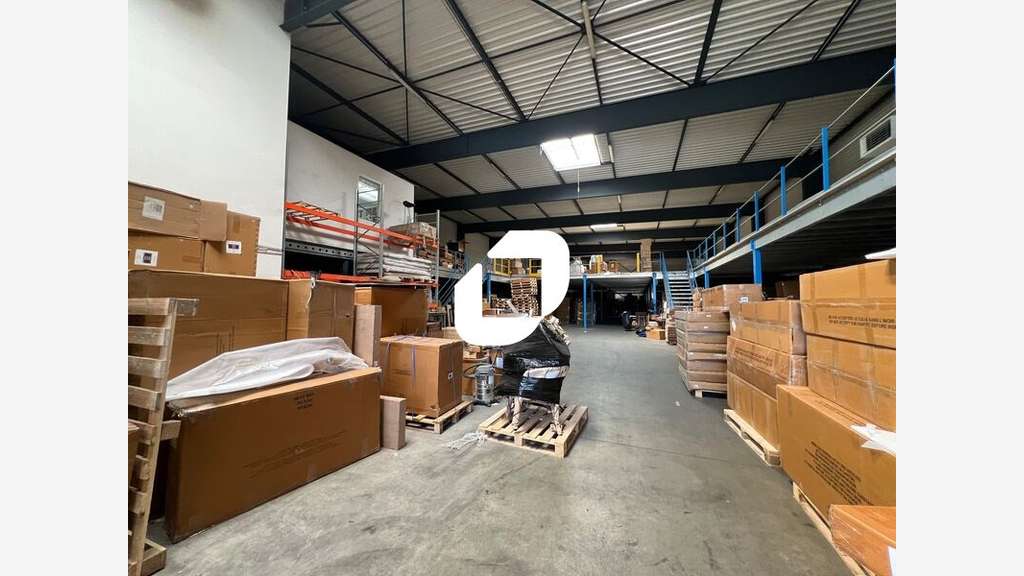Vente Local d'activité 1650m² Pont a marcq