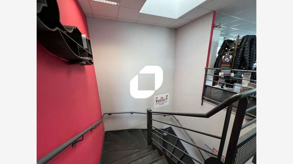 Vente Local d'activité 1650m² Pont a marcq