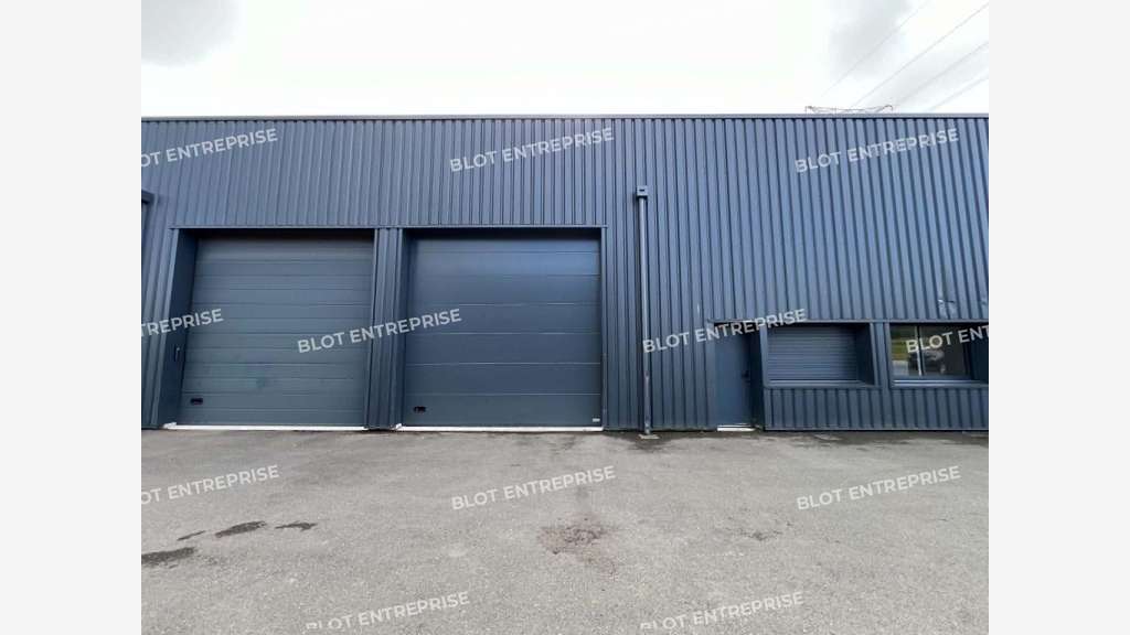 A vendre cellules d'activités 190m² à Pont-Péan