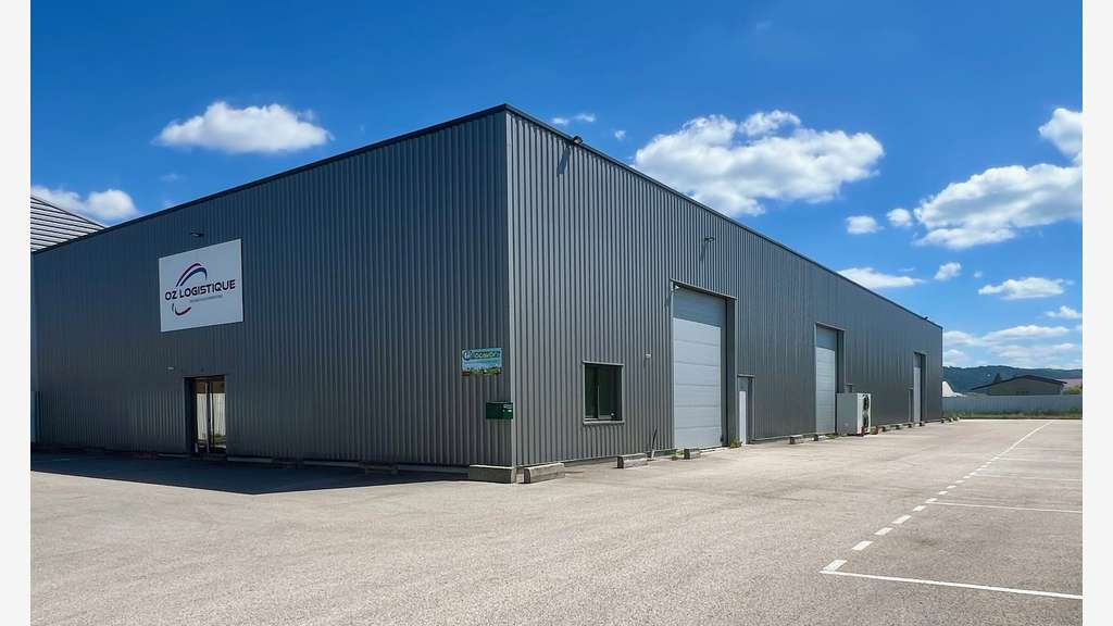 Batiment industriel de 1000m² en zone artisanale