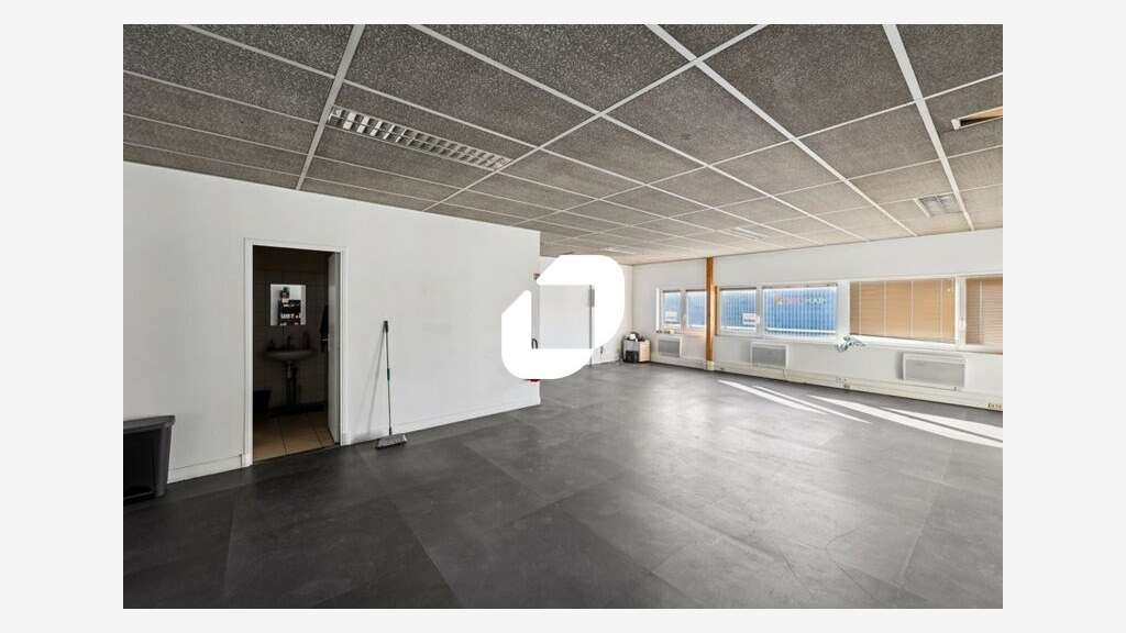 Vente Local d'activité 347m² Pontault combault