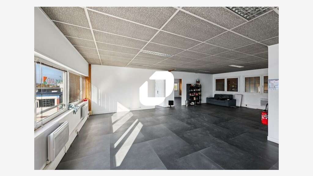 Vente Local d'activité 347m² Pontault combault