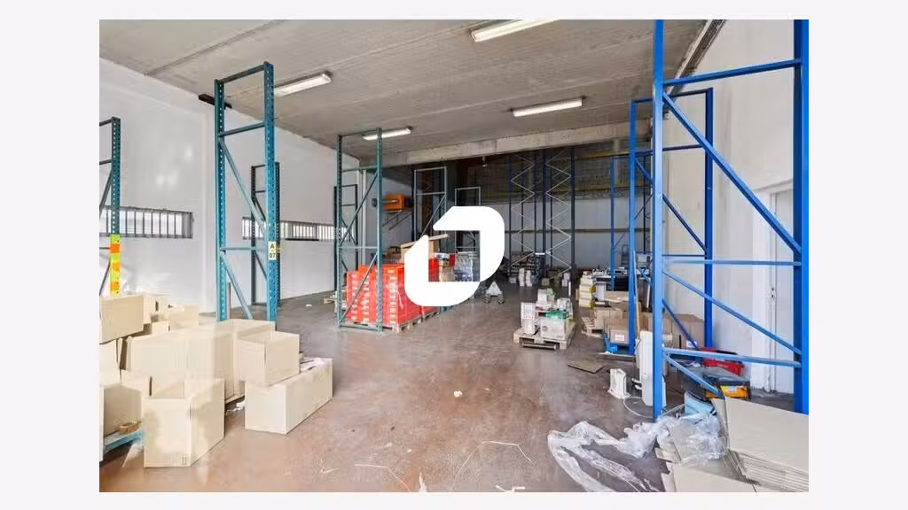Vente Local d'activité 4433m² Pontault combault