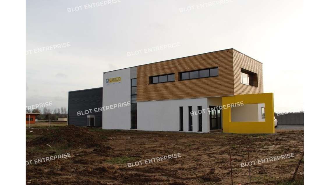 A vendre à louer locaux activité 577m² Pontchâteau