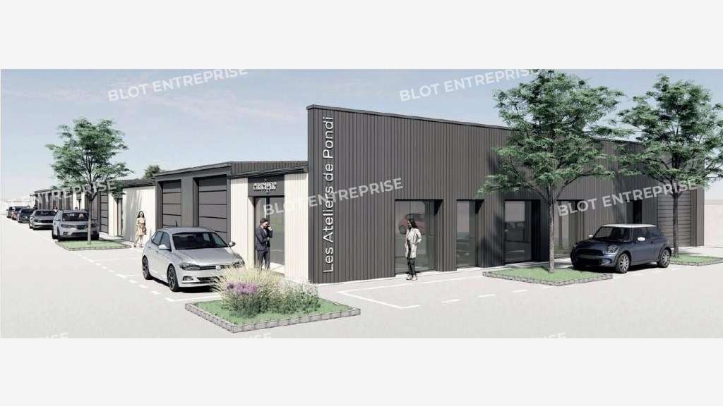 A vendre cellule 300m² à Pontivy zone du Signan