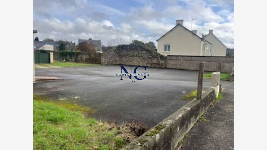 AV local commercial 115m² empl strat Pontivy