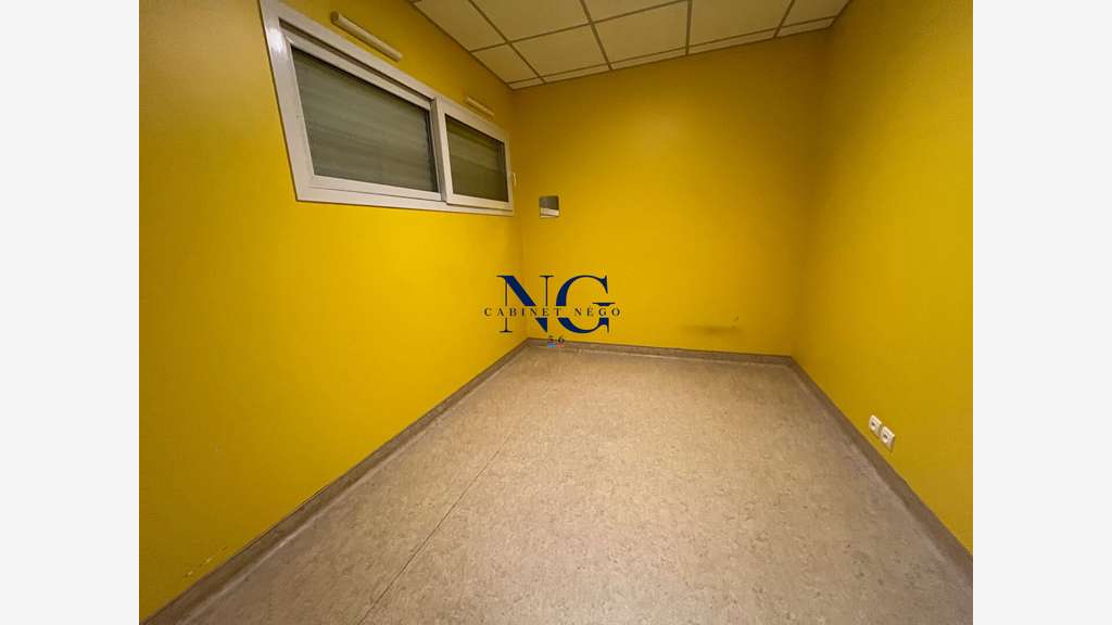 AV local commercial 115m² empl strat Pontivy
