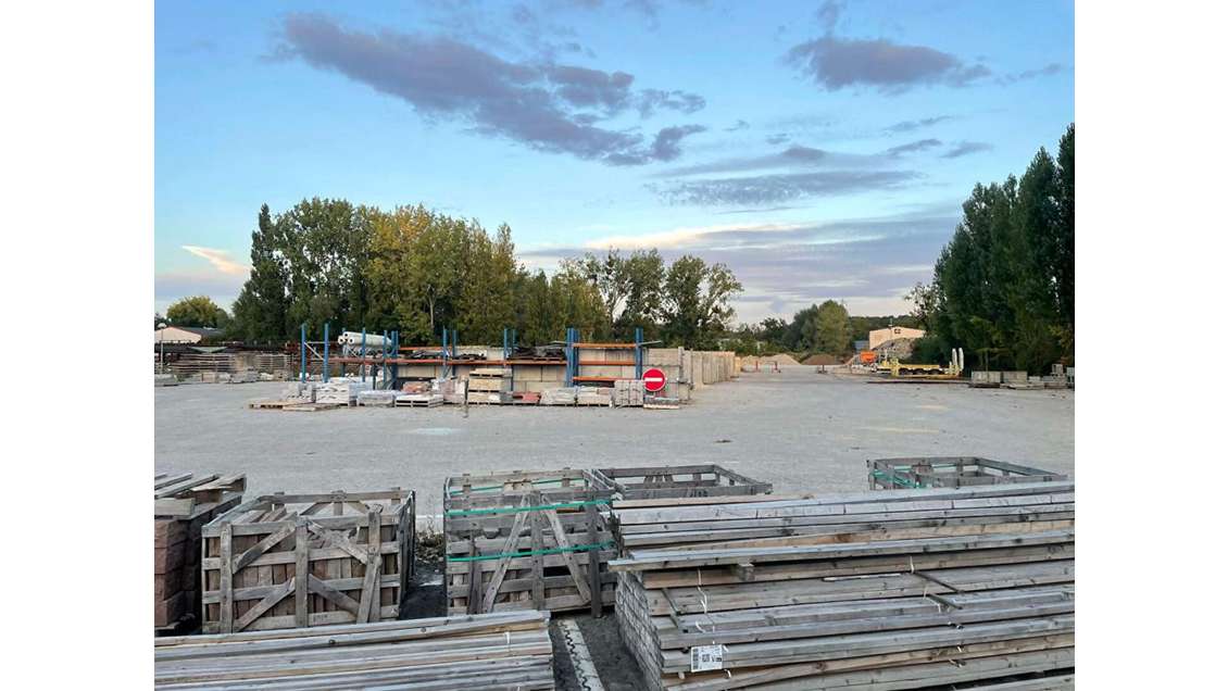 AV site industriel 23000m² Pontpoint zone indus