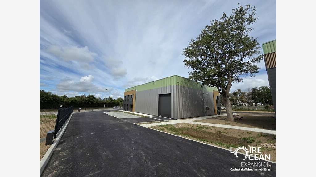 Vente locaux dans Village Les Malouines à Pornic