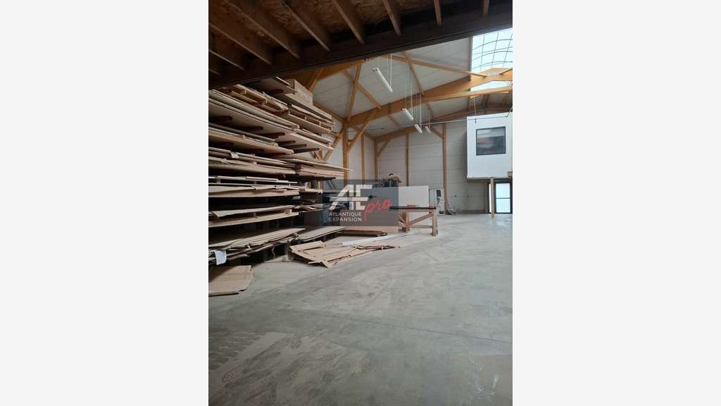 Vente local d'activité 975m² à Pornichet