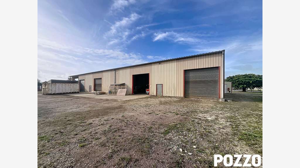 Vente local d'activité et bureaux à Portbail 