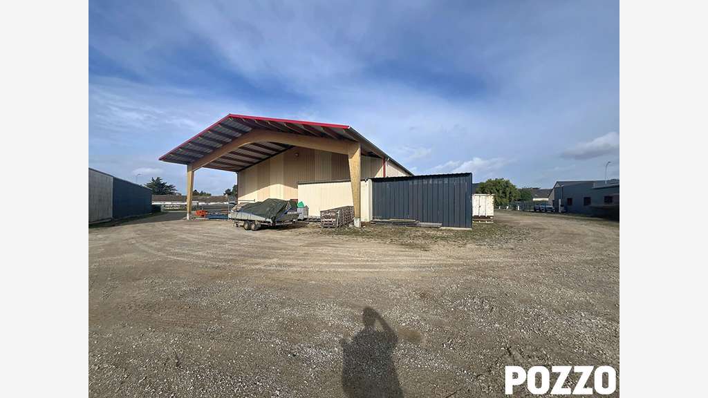 Vente local d'activité et bureaux à Portbail 