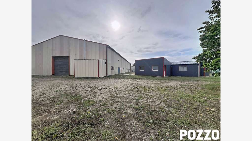 Vente local d'activité et bureaux à Portbail 