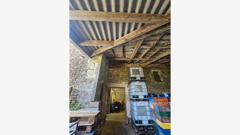 Vente local artisan 260m² à Port d'Envaux