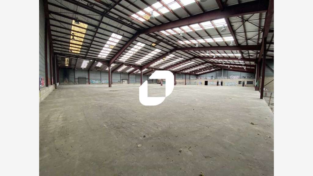 Vente Local d'activité 4900m² Provins