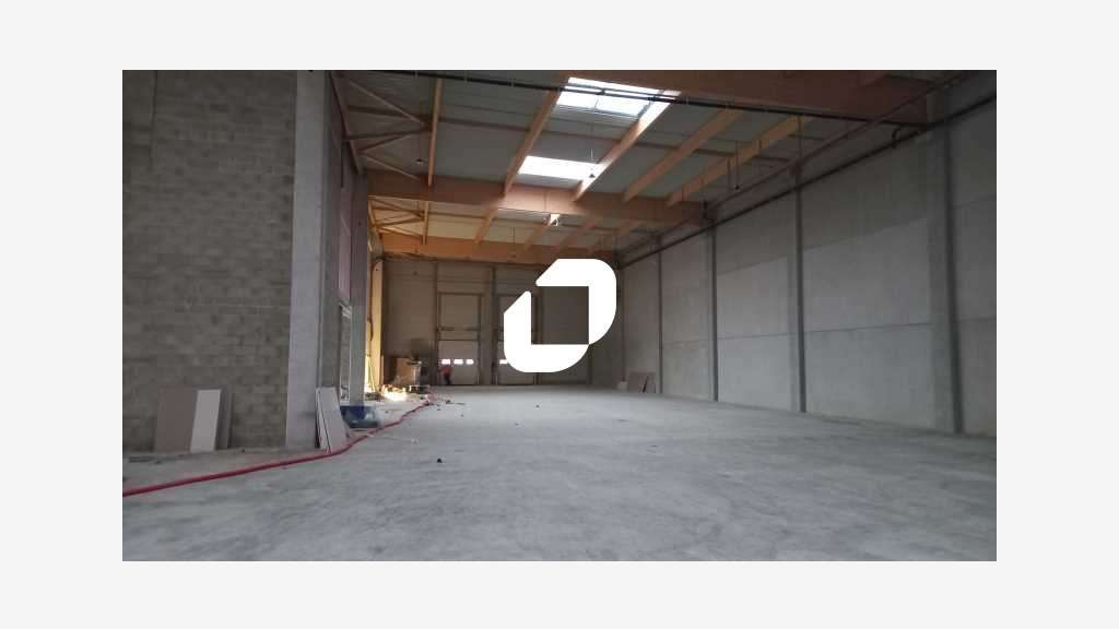 Vente Local d'activité 6890m² Puiseux en france