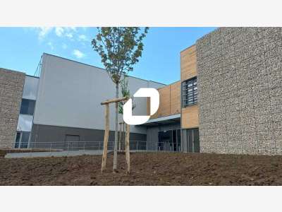 Vente Local d'activité 6890m² Puiseux en france