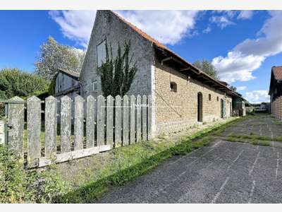 Bâtisse de caractère à vendre à Quaëdypre