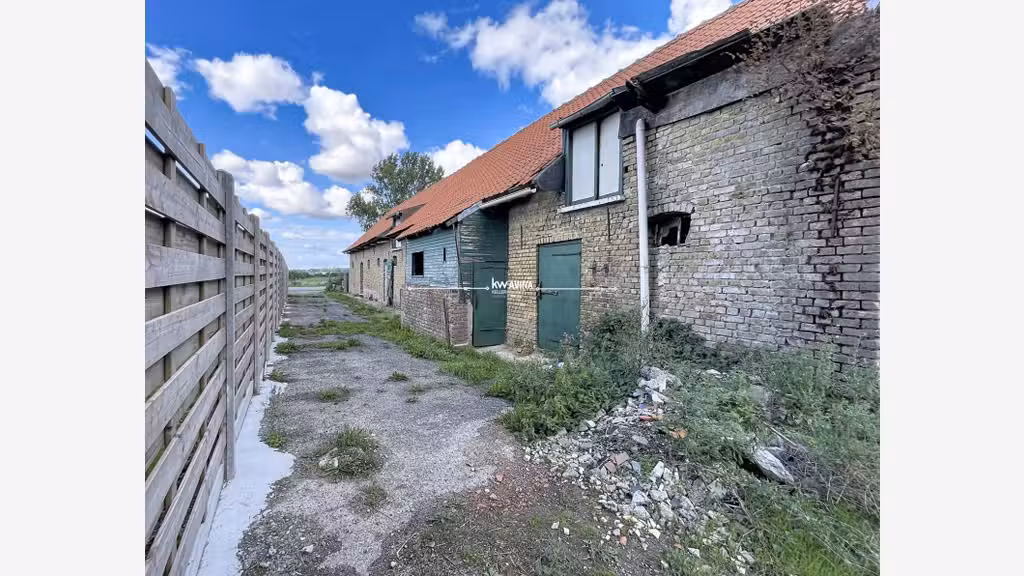 Bâtisse de caractère à vendre à Quaëdypre