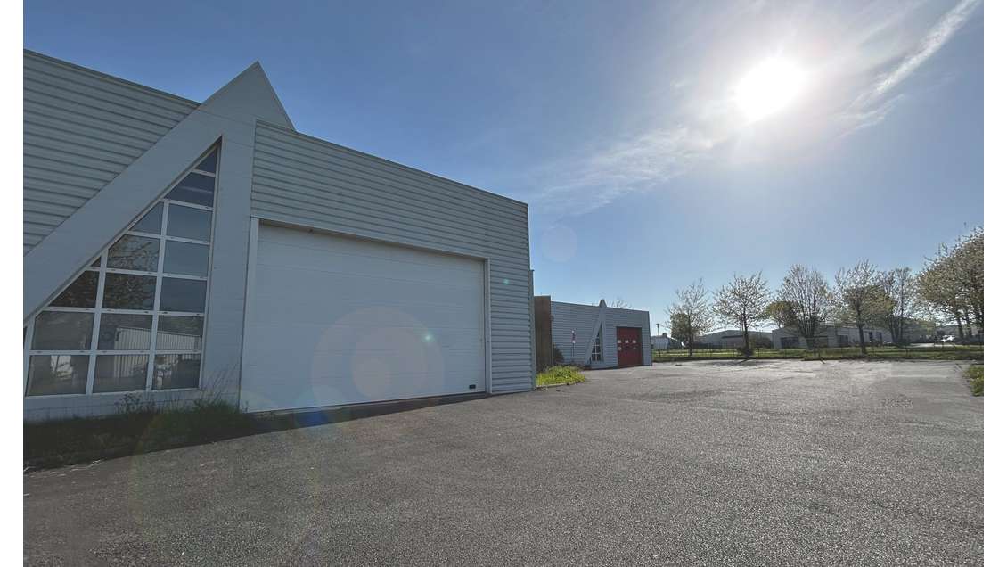 Bâtiment industriel 1080m² à vendre à Questembert
