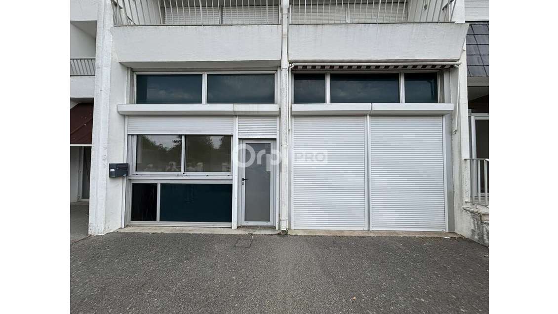 A vendre cellule professionnelle 38m² à Quiberon