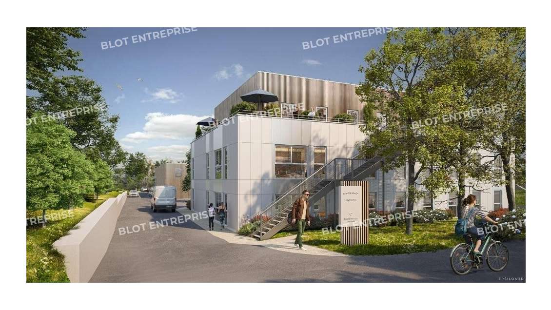 A vendre à louer showroom 501m² à Quimper
