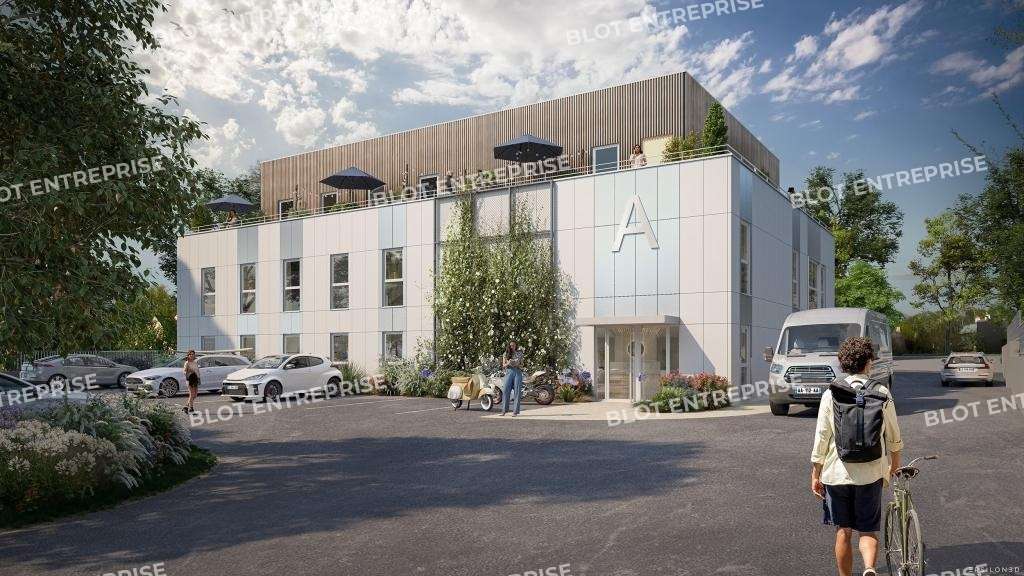 A vendre à louer showroom 464m² à Quimper