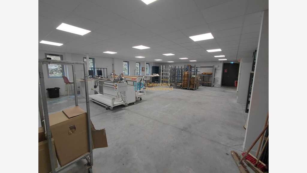 Vente local industriel de 833m² à Quimper