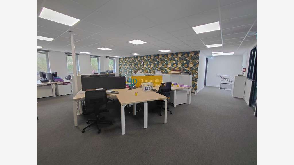 Vente local industriel de 833m² à Quimper