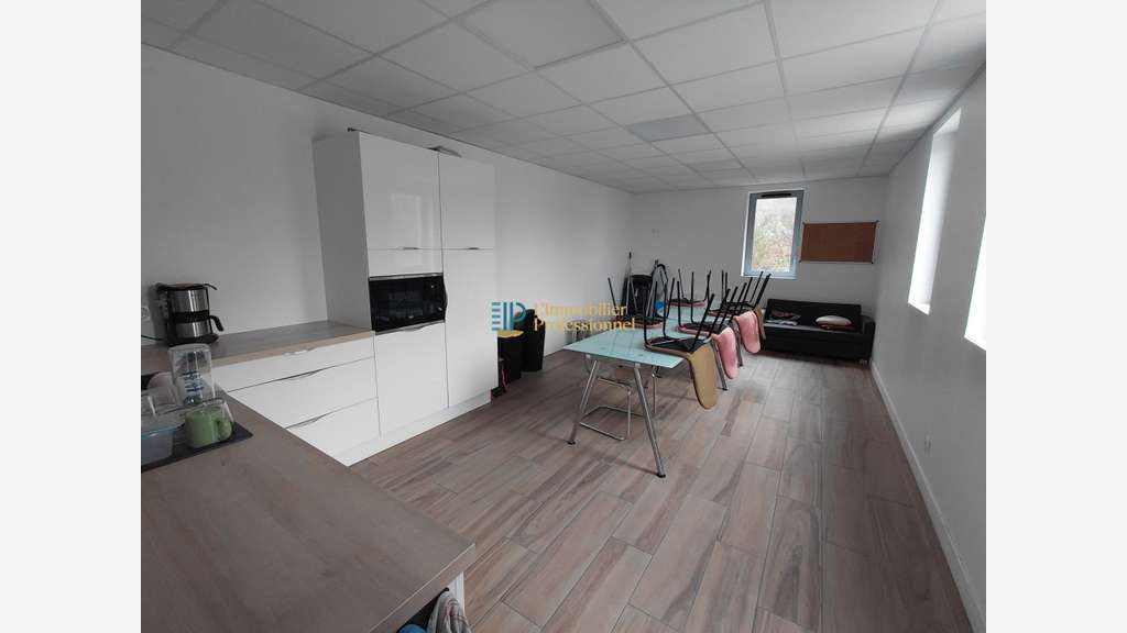 Vente local industriel de 833m² à Quimper