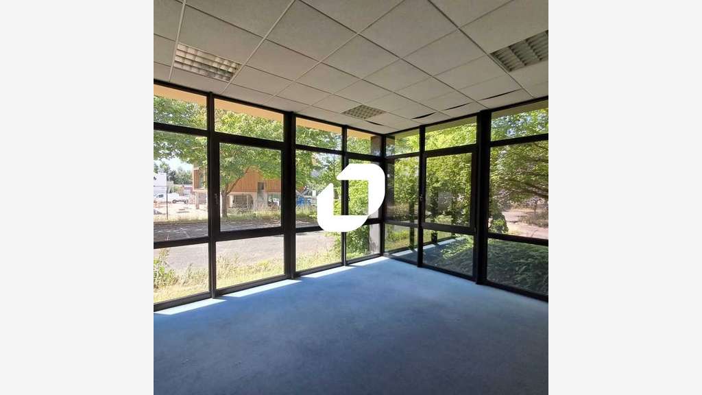 Vente Local d'activité 3630m² Rambouillet