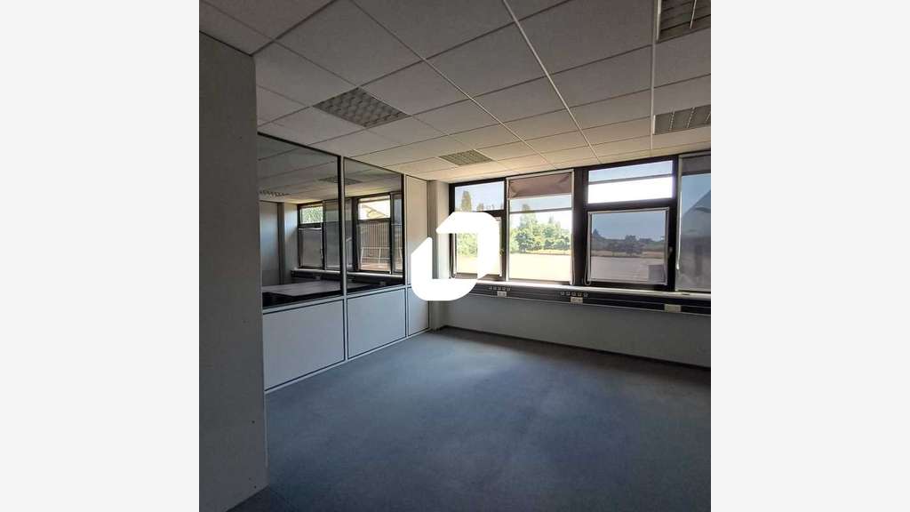 Vente Local d'activité 3630m² Rambouillet