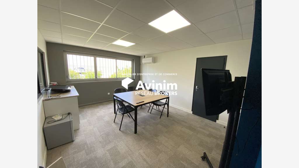 A louer local d'activité 780m² Pays Voironnais