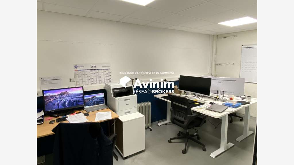 A louer local d'activité 780m² Pays Voironnais