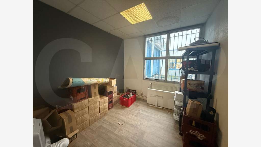 Cellule d’activités 295m² à vendre Rennes Sud Est