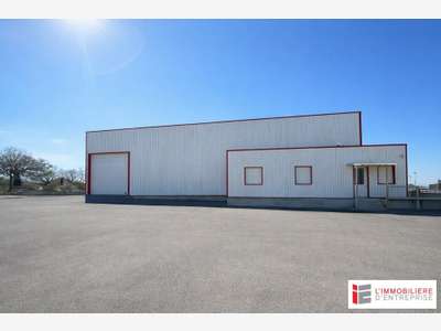 Local d'activité 1725m² à vendre agglo Vitré-Janzé